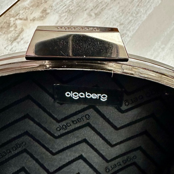 Olga Berg Silver Dangle Crystal Rhinestone Evening Clutch Holiday Party Glamour - Picture 12 of 15